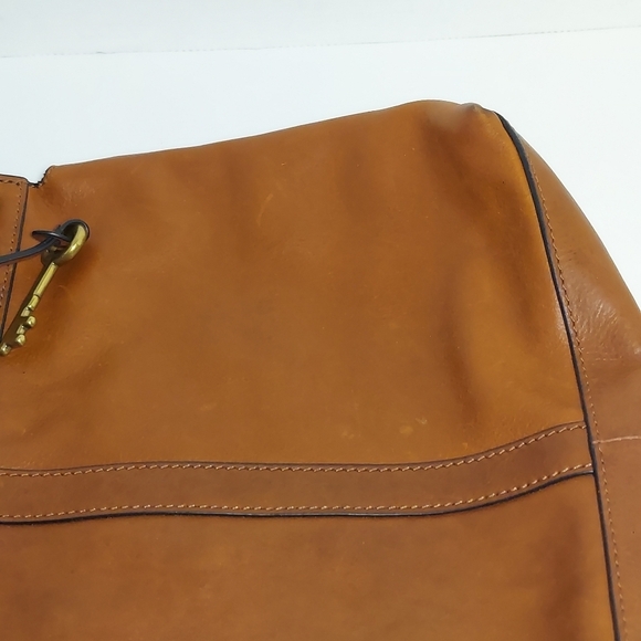 FOSSIL Crossbody Purse Soft Genuine Leather Bag Saddle Brown w Gold Key Charm - Picture 8 of 16